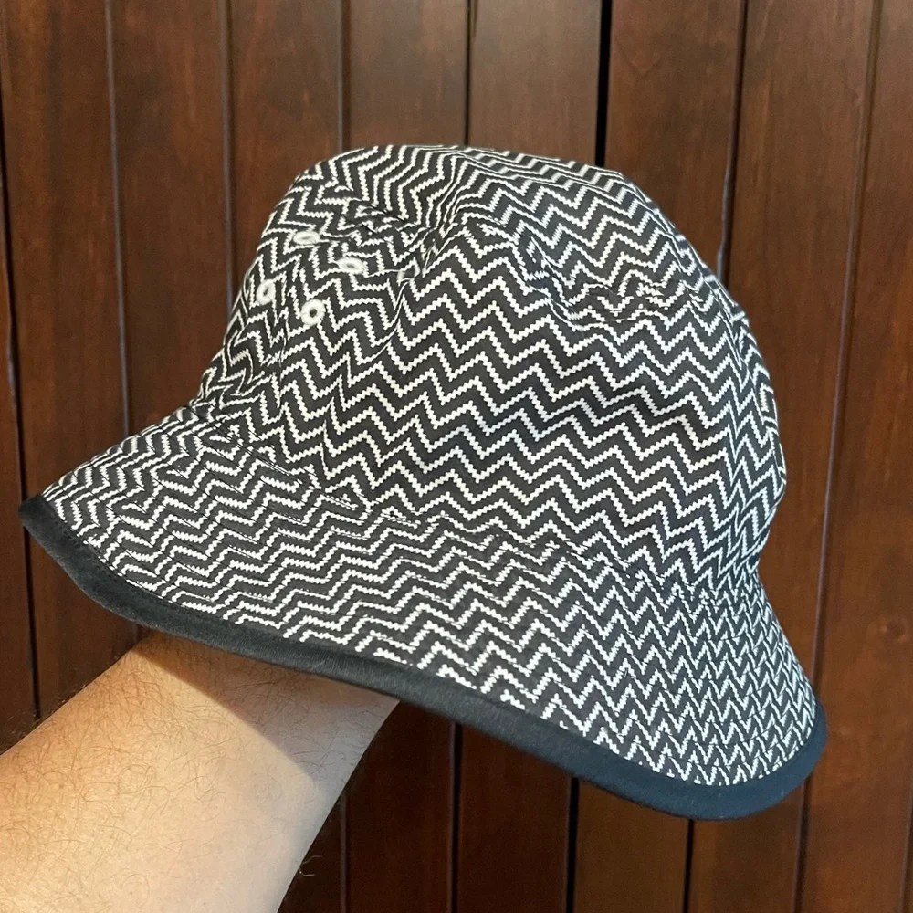 Bucket hat - Picture 3 of 8